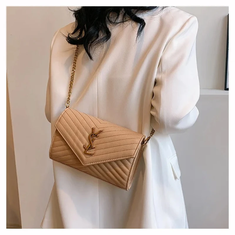 

Сумка через плечо на одно плечо, маленькая квадратная женская сумка, новинка 2025, маленькая универсальная сумка на цепочке с бриллиантами в стиле ароматов