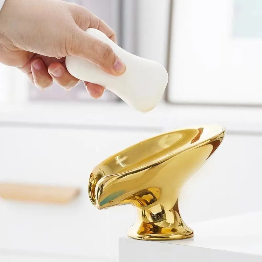 

Elegant Ceramic Self Draining Soap Holder Gold Silver Leaf Shape Soap Tray with Drain Holes Bathroom Storage Holder Washbasin