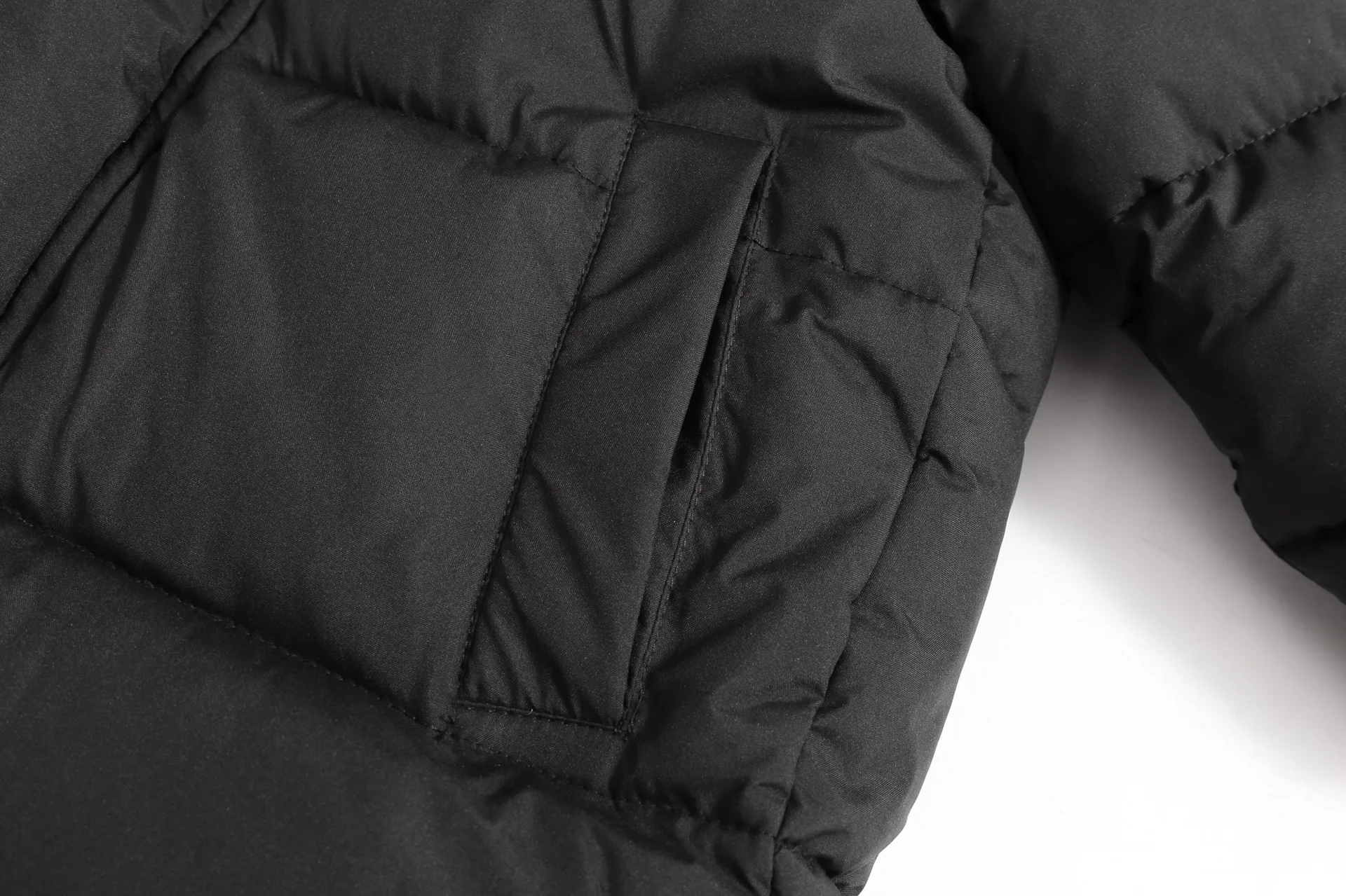 Winter-Kinderjacke in Unifarbe mit Seitentasche, Reißverschluss, Knöpfen und Katzenohren, Verdickte Baumwolljacke, Kinder-Langjacke, Unisex-Oberbekleidung – Detail 8