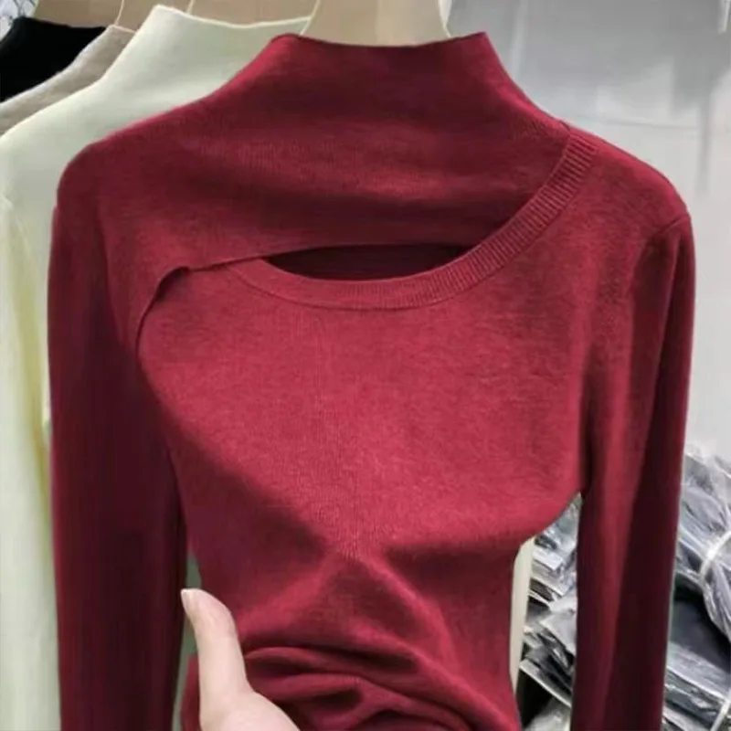 Odzież damska Hollow Out Chic Półwysoki kołnierz Pullovers Jesień/Zima Dzianinowe topy Slim Fit Lady Sexy Fashion Solid Swetry