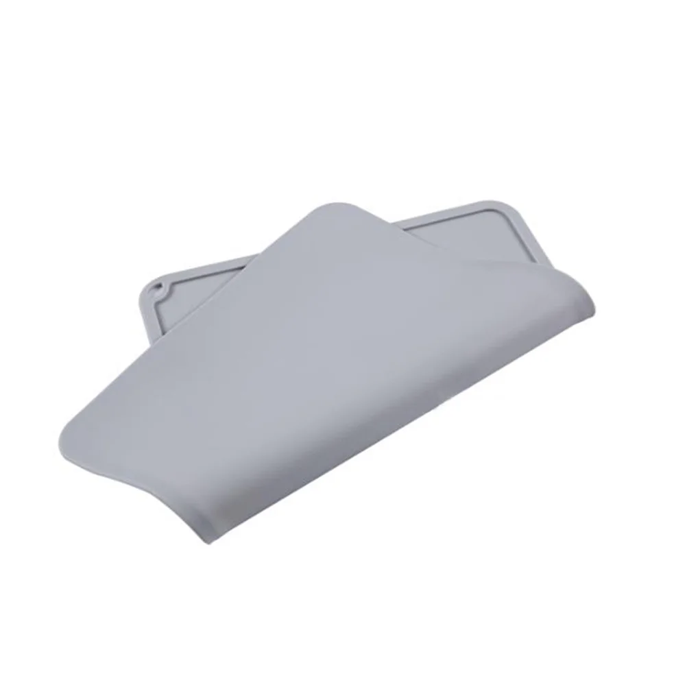 

Placemats for Dining Table Silicone Kids Heat Insulated Round Button Light Device