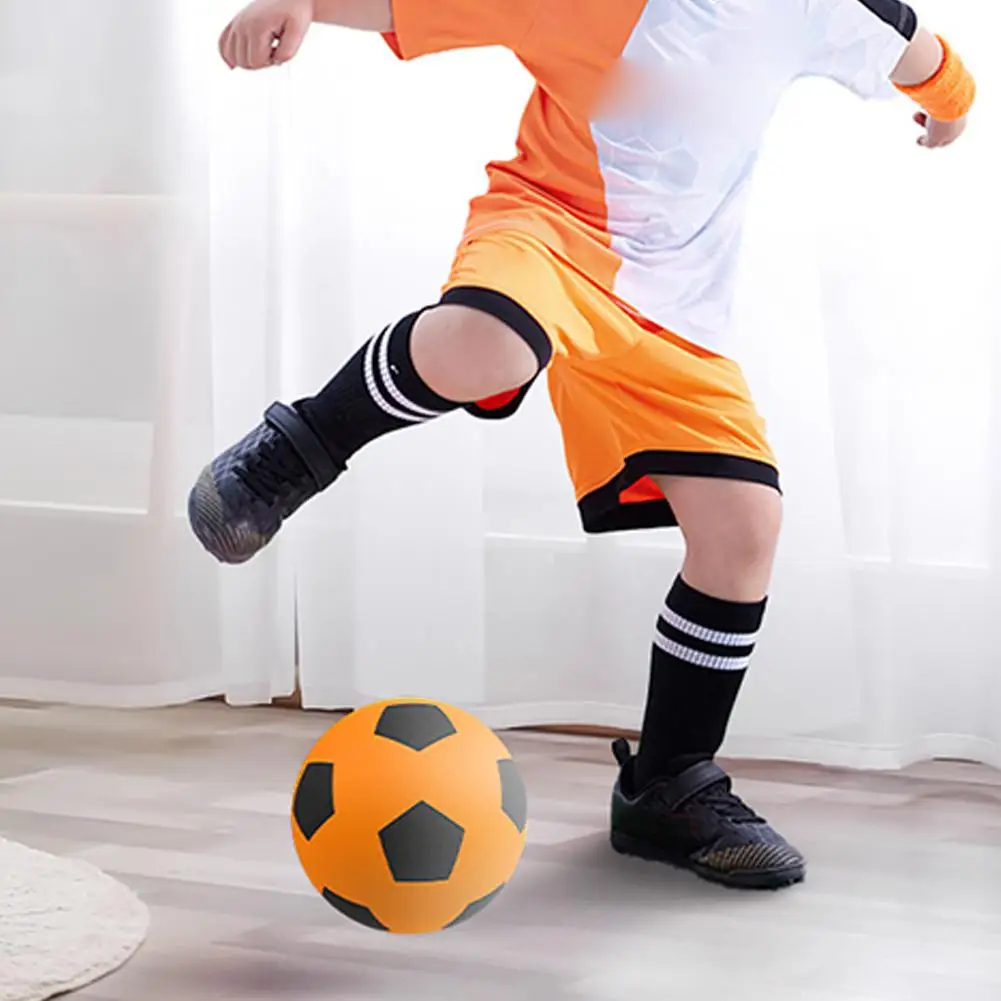 Soft Foam Soccer Kids Bouncing Mute Football Decompression Balls Sports Gift Vent Ball Silent Indoor Stress Toys Children Z4H0