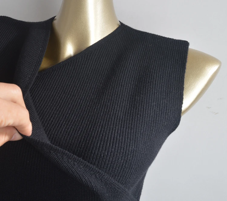 패셔너블한 한국 스타일 슬림핏 크로스 니트웨어 여성용 순색 브이넥 레귤러 슬리브