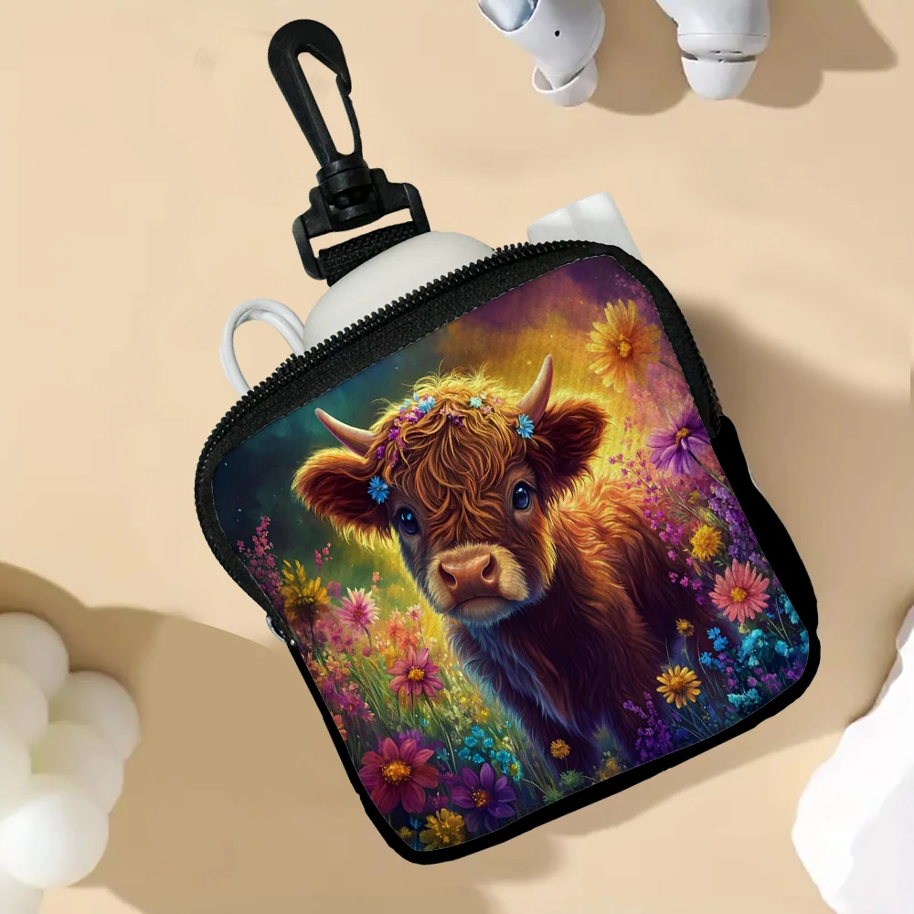 

Портативная женская сумка для монет Highland Cow, кошелек для денег, держатель для удостоверения личности, чехол-кошелек на молнии, сумка для хранения ключей, мини-сумка для ключей 5,23