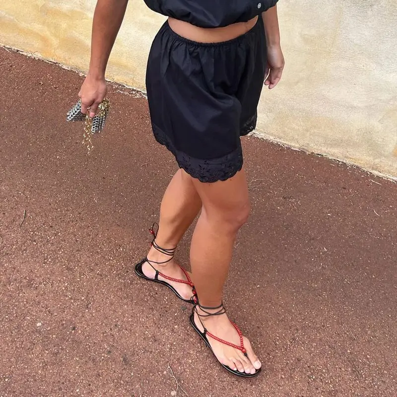 Combhasaki Frauen Sommer Lose Loungewear Shorts Casual Floral Stickerei Aushöhlen Patchwork Elastische Hohe Taille Kurze Hosen