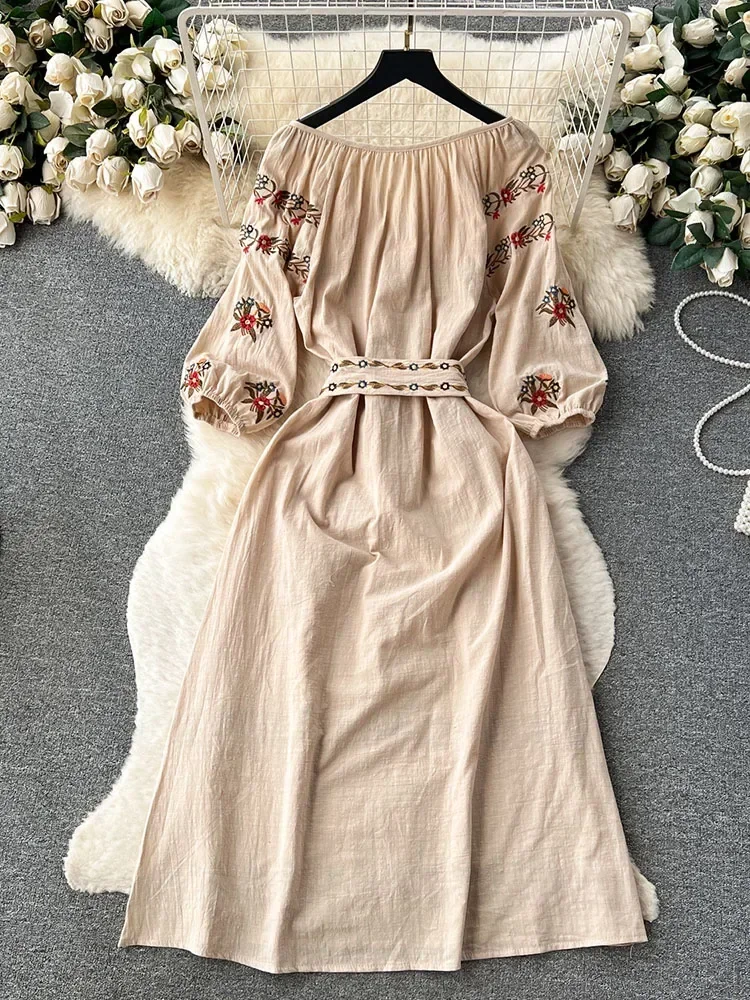 Women Spring Dress Small Retro Ethnic Style Embroidery Bubble Sleeve Dress Lace Up Waist To Show Slim Holiday A-line Dress D4157