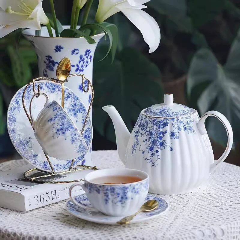 

English Vintage Blue and White Ceramic Mug with Handle, Coffee Cup and Saucer Set, Afternoon Tea Drinkware Utensils, Tea Pot