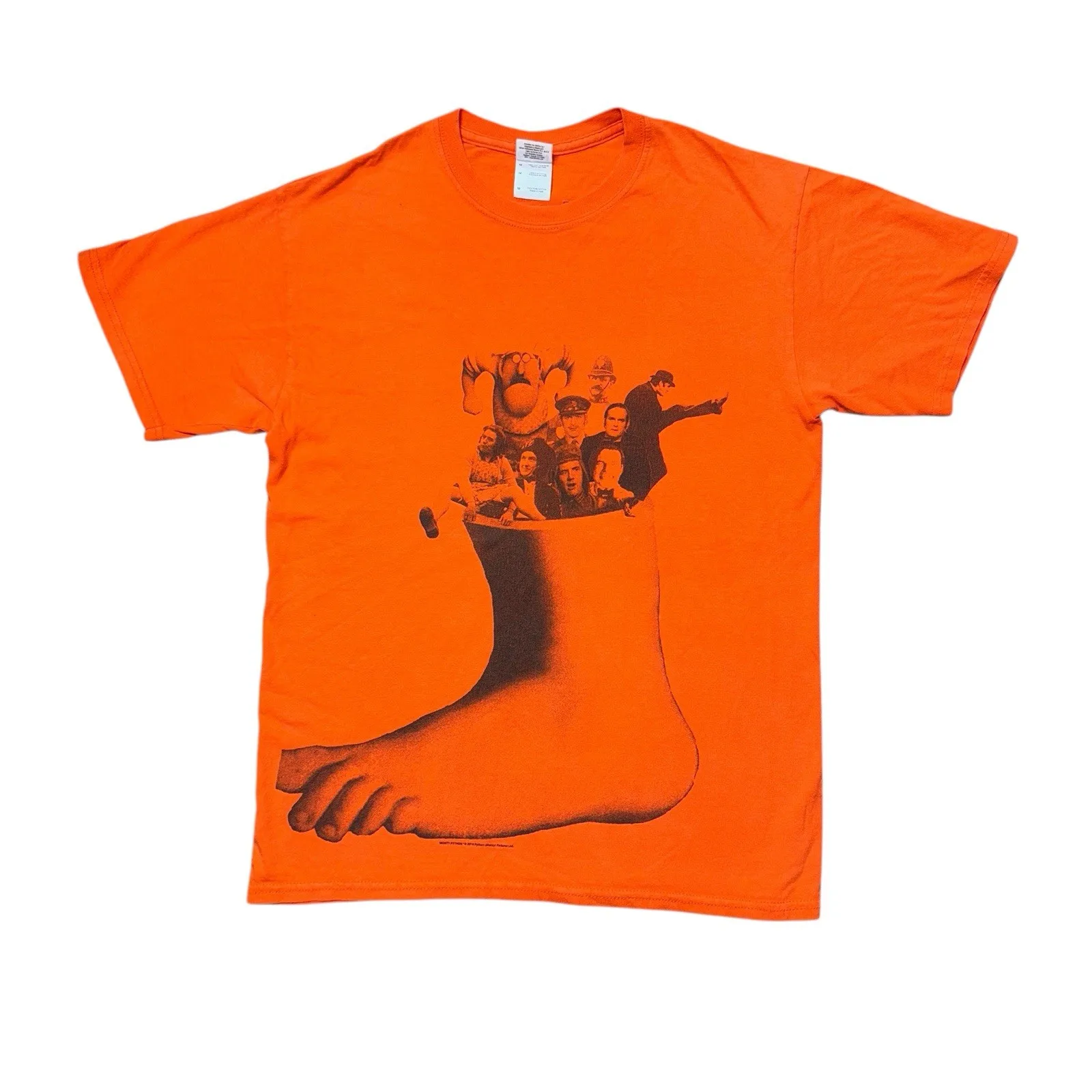 Monty Python pictures unlimited 2010 orange Medium Tshirt