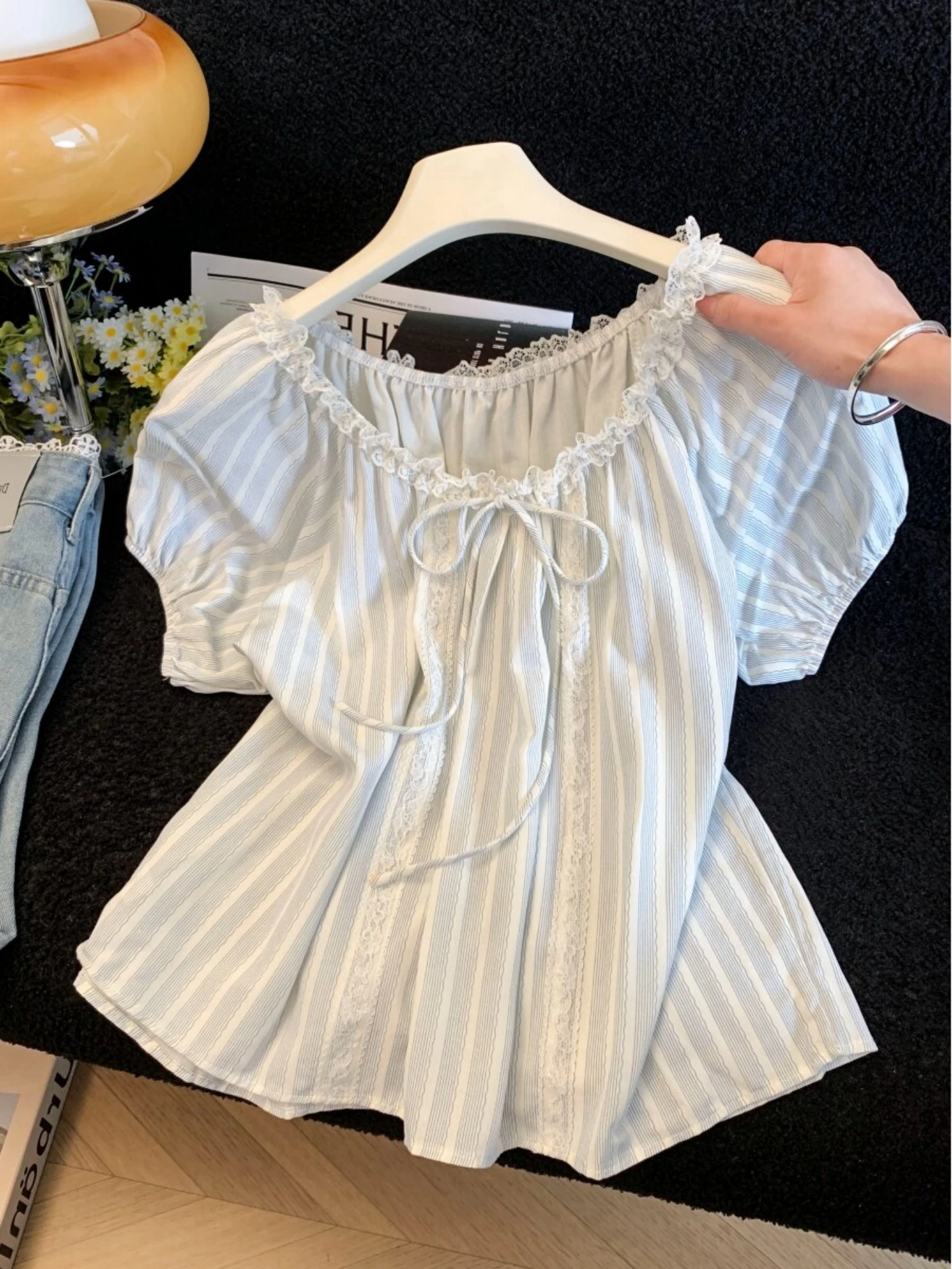 

Sweet Style Striped Bubble Sleeve Shirt Women's Loose Fit Bow Tie Youthful Top Summer New Arrival Girl's Fashion Lace Shirt