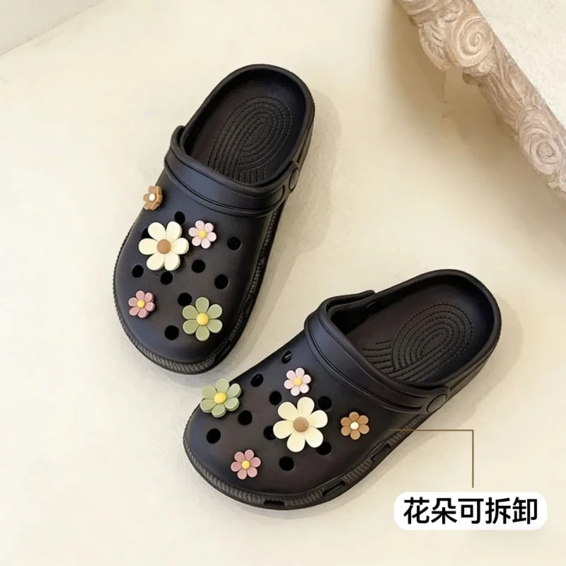 New Best Selling Hole Shoes Charms Ready To Put on White Daisy Sunflower Combination Suit Shoe Buckle Girlish Shoes Accessories
