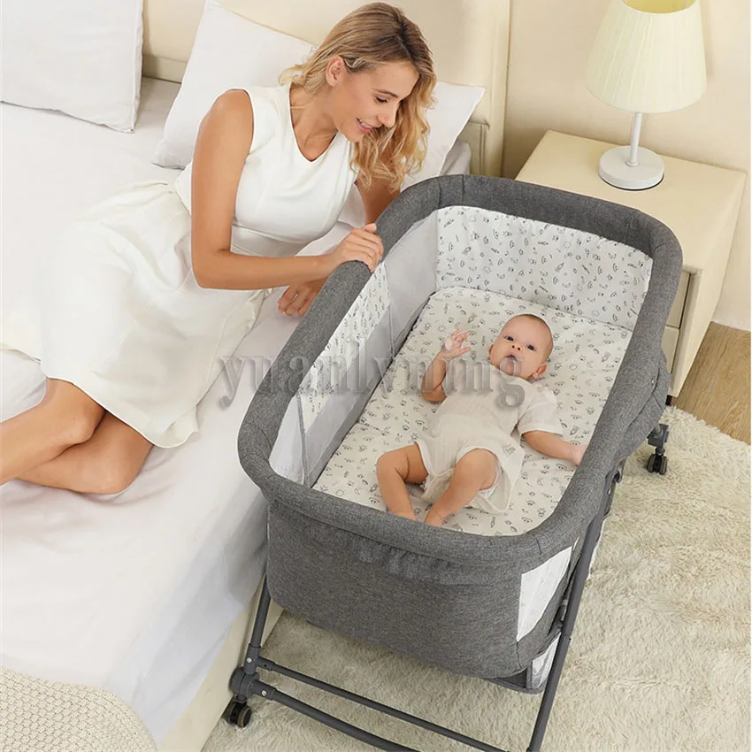 Upgraded Baby Cribs 2 in 1 Cradle Newborn Baby Crib Bed Shaker Bassinet Foldable With Mosquito Net & Wheel Can Move 0-3 Year Old