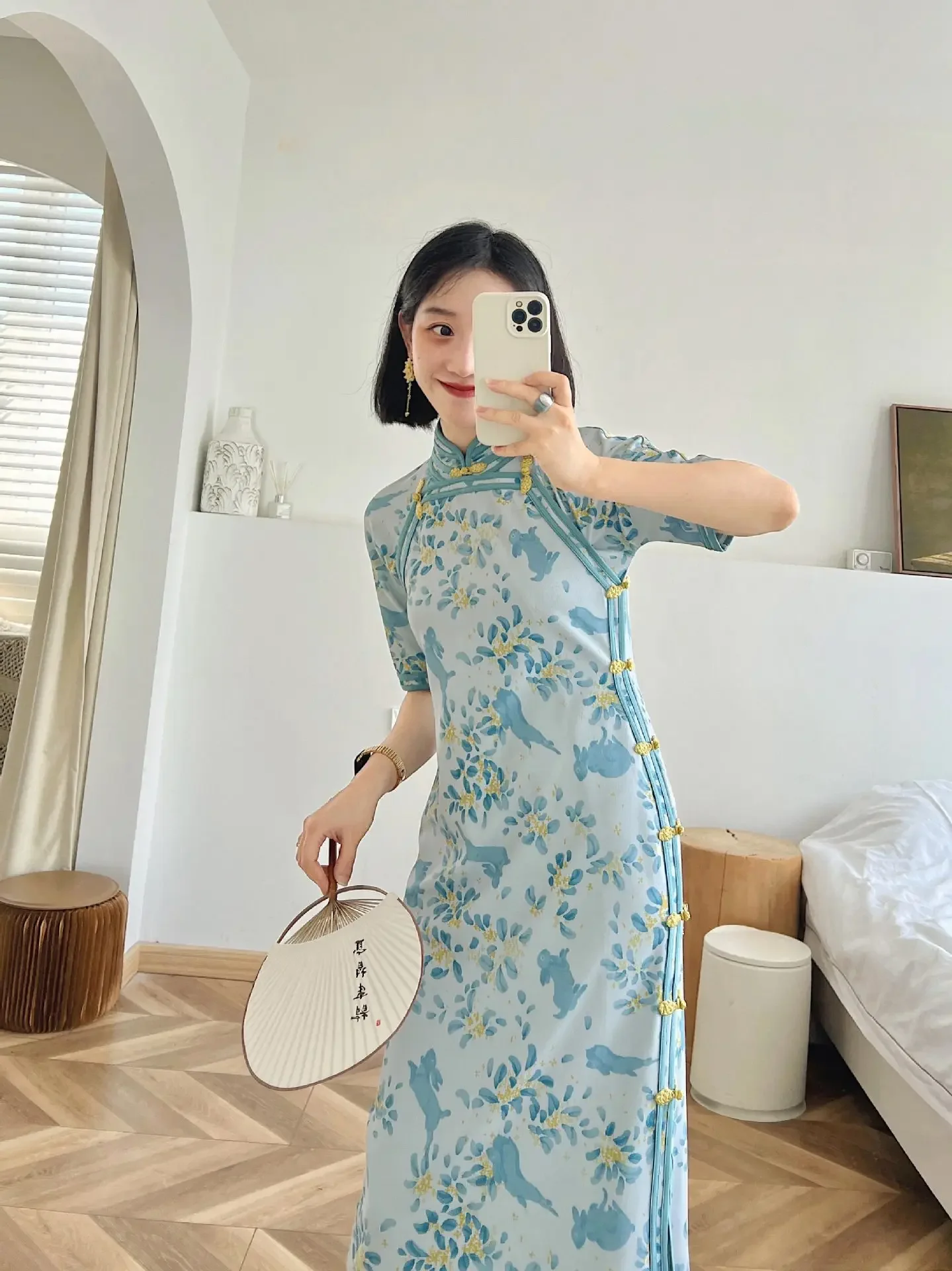 

Women Blue Pink Long Cheongsam Clothing Female New Catwalk Performance Clothes Floral Chinese Style Vintage Dress S To 2XL