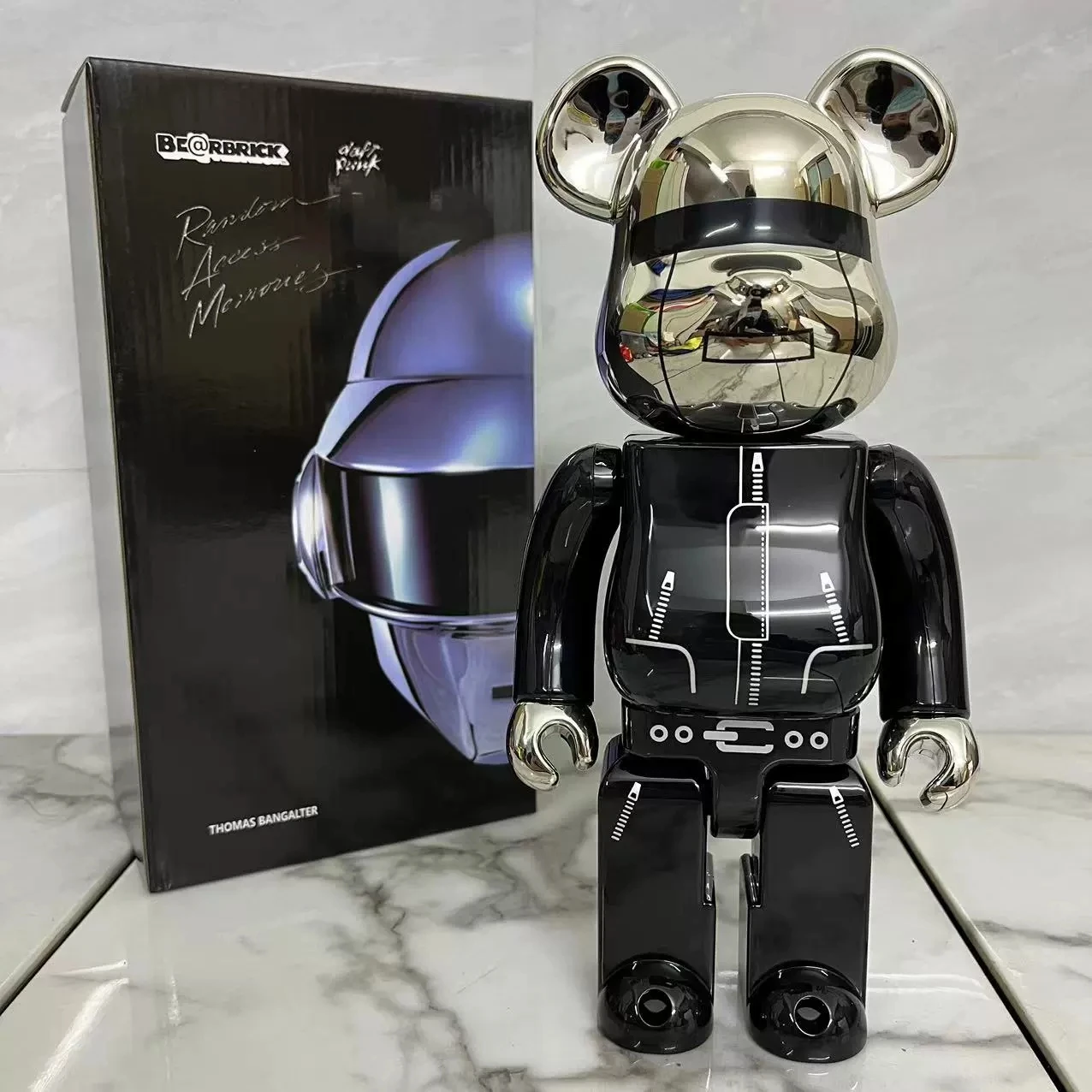 Bearbrick 400% Daft Punk Statues Sculptures Decoration Bear Ornament Tide Play Joint Rotating Doll Doll 28cm Statue Model Decor