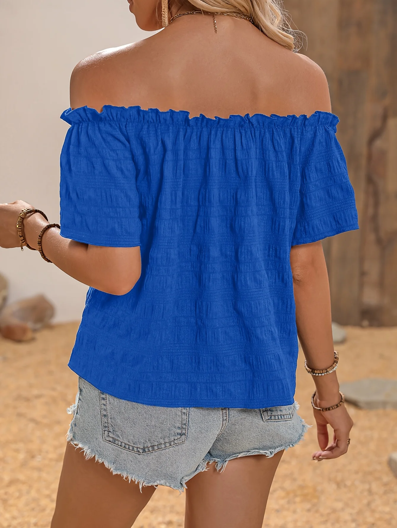 Elegant Pure Color Texture Fabric One-Shoulder Wood-Grain Edge Straight Casual Shirt for Women