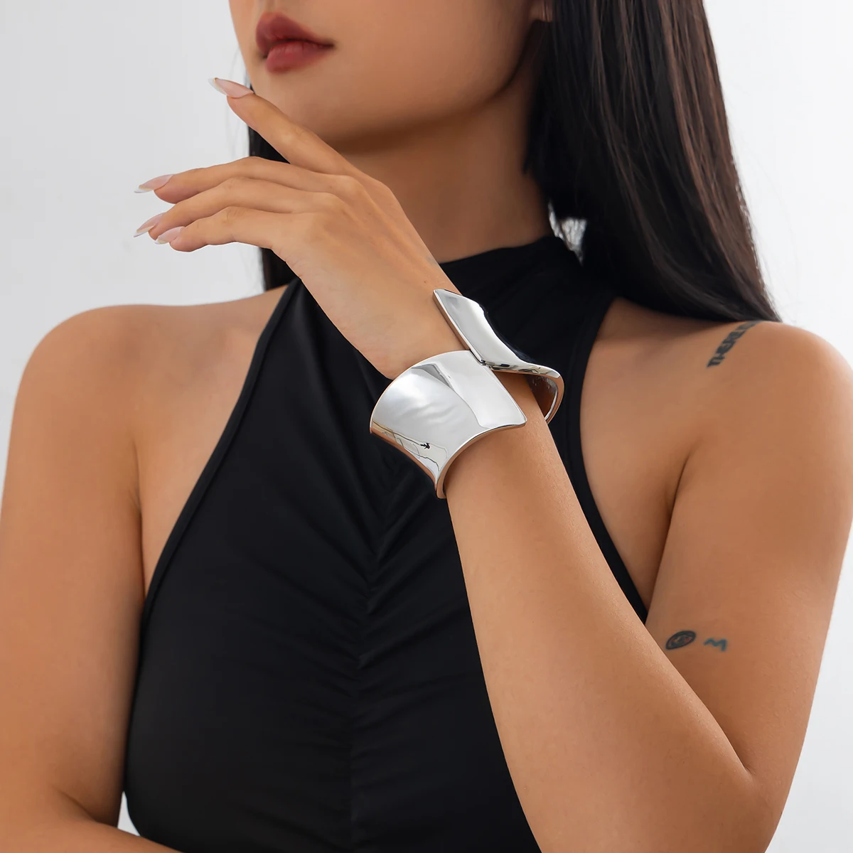 SHIXIN Fashion Design Mixed Color Big Wide Spring Bangles for Women Hip Hop Irregular Geometry Chunky Bracelet Arm Jewelry New