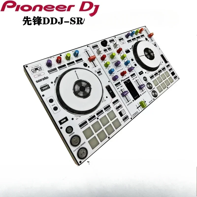 

Контроллер Skins Pioneer DDJ-SR полностью окружен защитными наклейками. Не DJ-контроллер! !