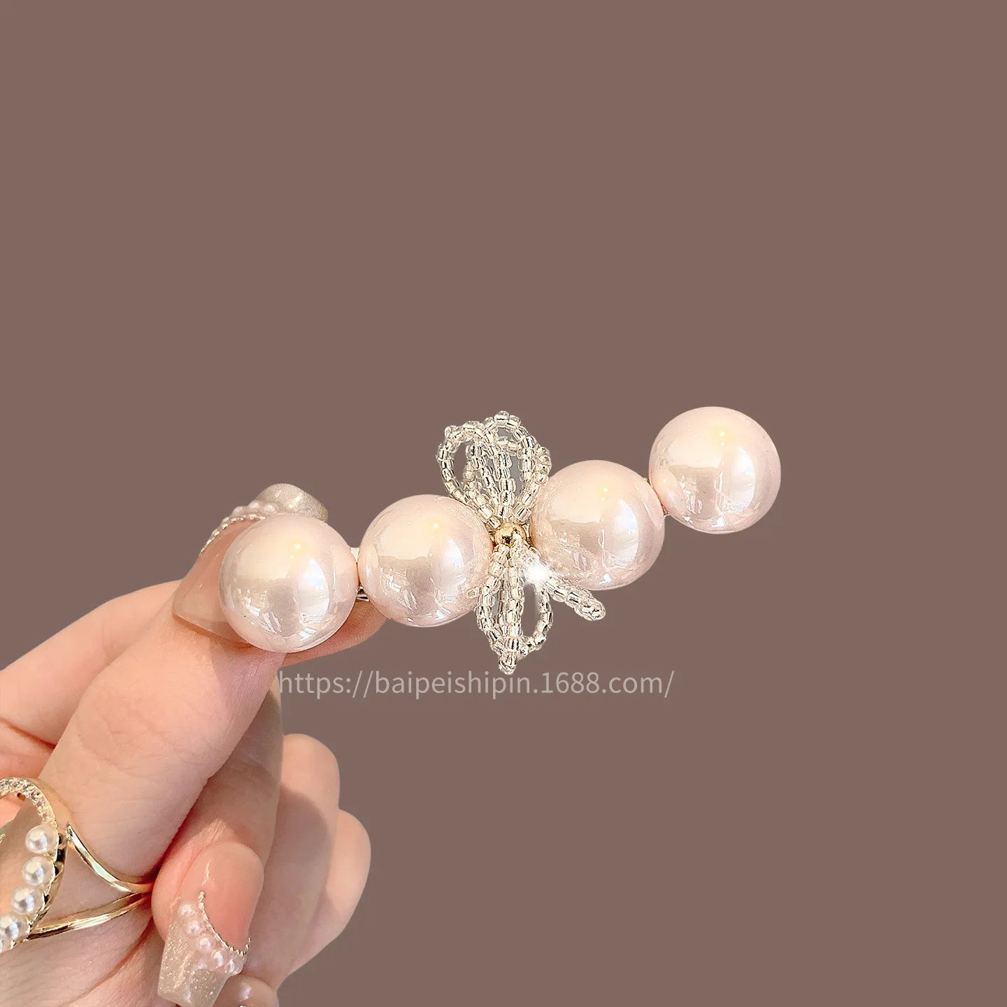 Vintage French Pearl Crystal Beaded Bangs Clips Forehead Baby Hair Side Barrettes for Women Simple Retro