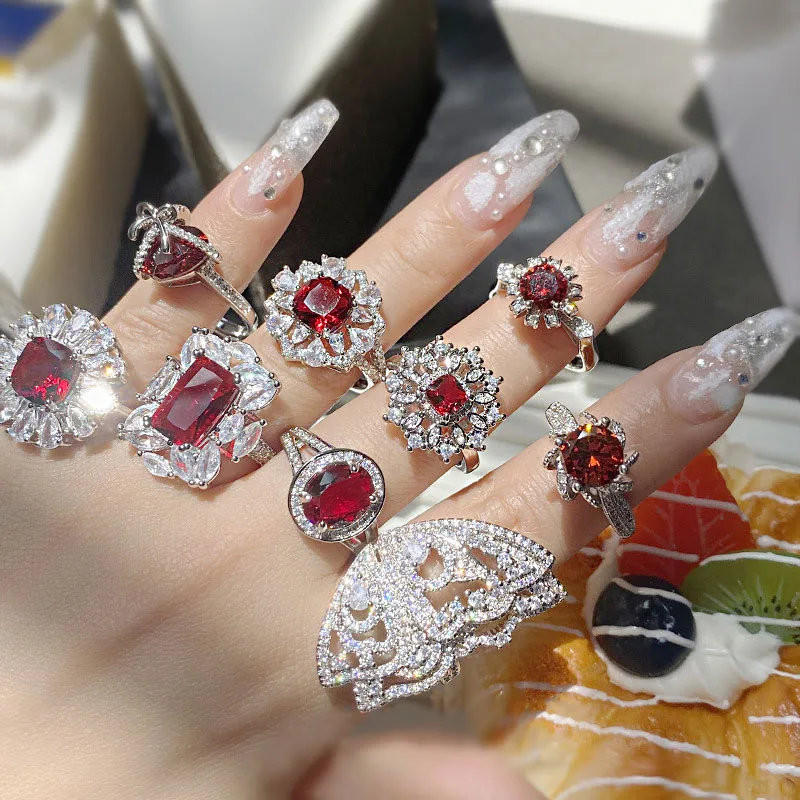 New Adjustable Bright Butterfly Red  White Bicolor Zircon Ring for Women\'s Wedding Dance Senior Jewelry Valentine\'s Day Gift
