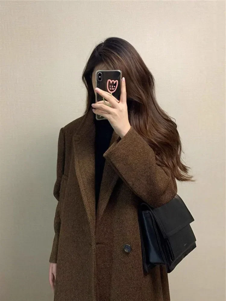 2024 New Premium Hepburn Style Overcoat Female Outerwear Elegant Woolen Solid Color Long Sleeve Trench Coat Warm Coats