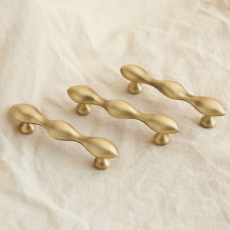 unique-drawer-handles-bedroom-dresser-furniture-handles-antique-bronze-oval-cabinet-knob-solid-brass-retro-kitchen-door-handles