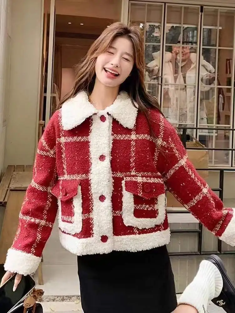 

Красная женская куртка из меха ягненка, размер S, осенне-зимняя новинка, легкое роскошное пальто свободного кроя на пуговицах