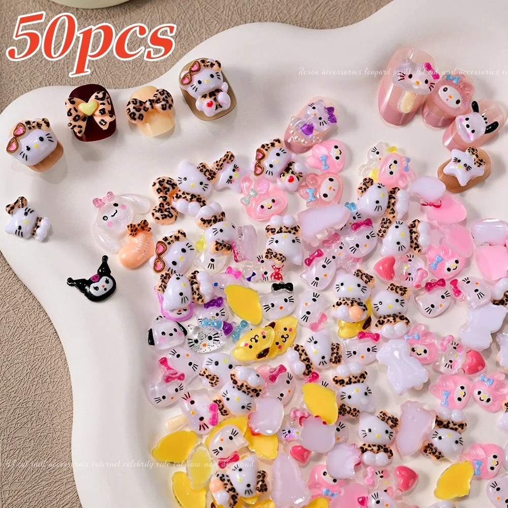 50 Uds. De dijes para decoración de uñas de leopardo Hello Kitty, serie familiar Kawaii Sanrio, joyería artística para uñas, funda para teléfono, horquilla, decoración de uñas artesanal Y2K