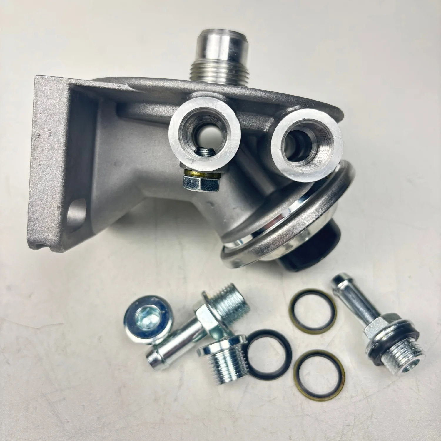 

Fuel Filter Housing 87801807 47507033 For New Holland 8670 8770 8870 8770A 8670A Engine