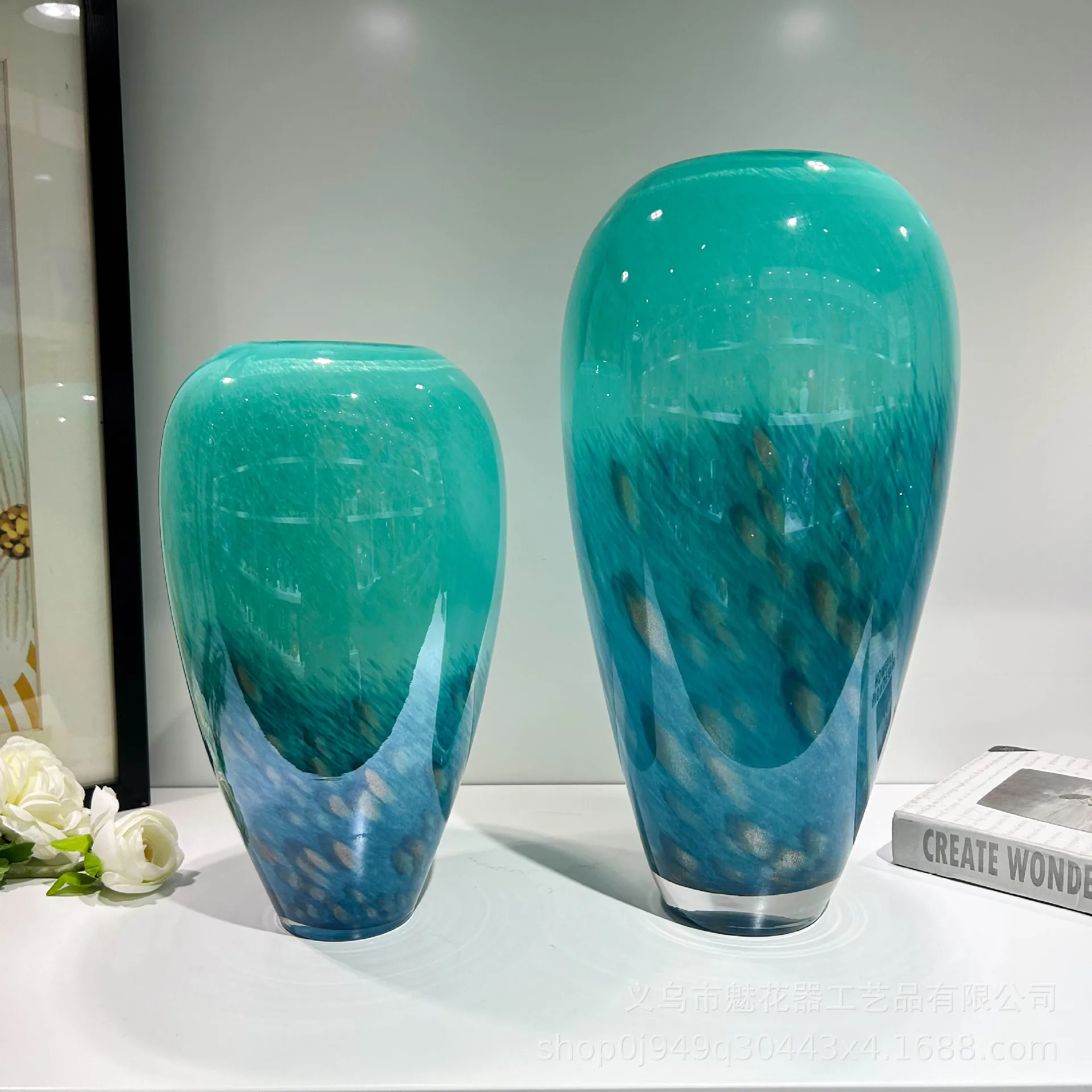 New Chinese style gradual change Peacock plume handmade large glazed vase TV cabinet Bogu frame advanced model room ornament