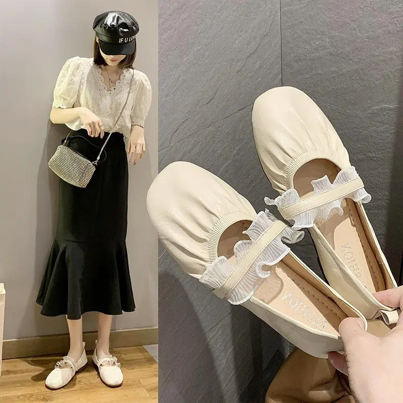 Letnie obuwie damskie Mary Jane Shoes for Woman 2024 Square Toe Gothic Flats White Japanese Style Lolita with Heel Moccasins E