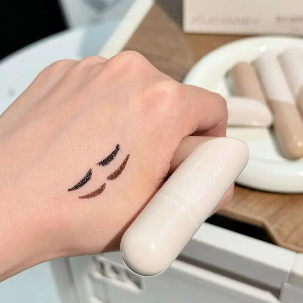 New Waterproof Eyeliner Stamp Quick Dry Black Color Eye Liner Stamp Rotatable Easy to Use Eyeliner Stamp Pen