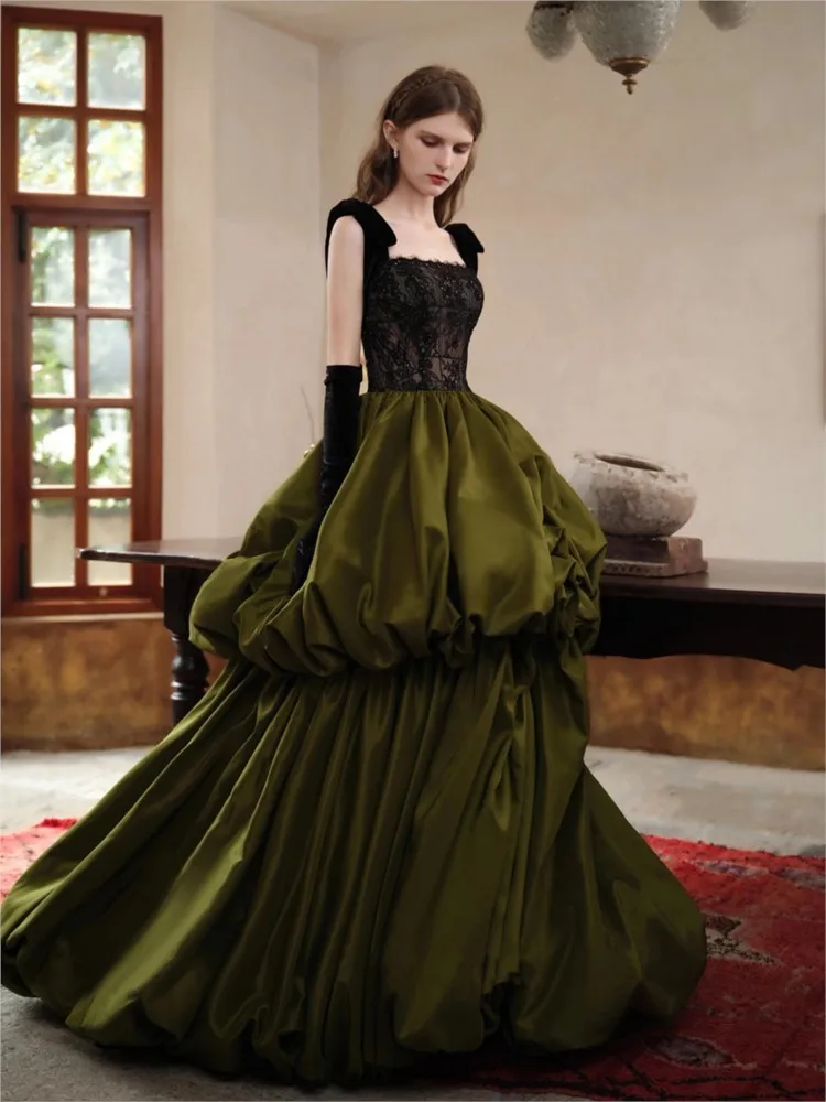 Cake dress design toasting halter Green Society banquet art examination host