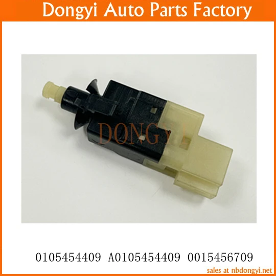 Brake Light Stop Switch 0105454409 A0105454409 0015456709