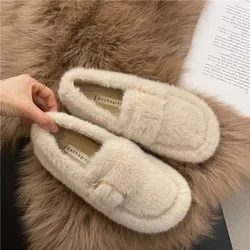 Scarpe donna pelliccia di orso donna autunno inverno nuovi capelli di agnello a un pedale scarpe piselli piatti scarpe Casual in cotone da donna per stare al caldo 2024