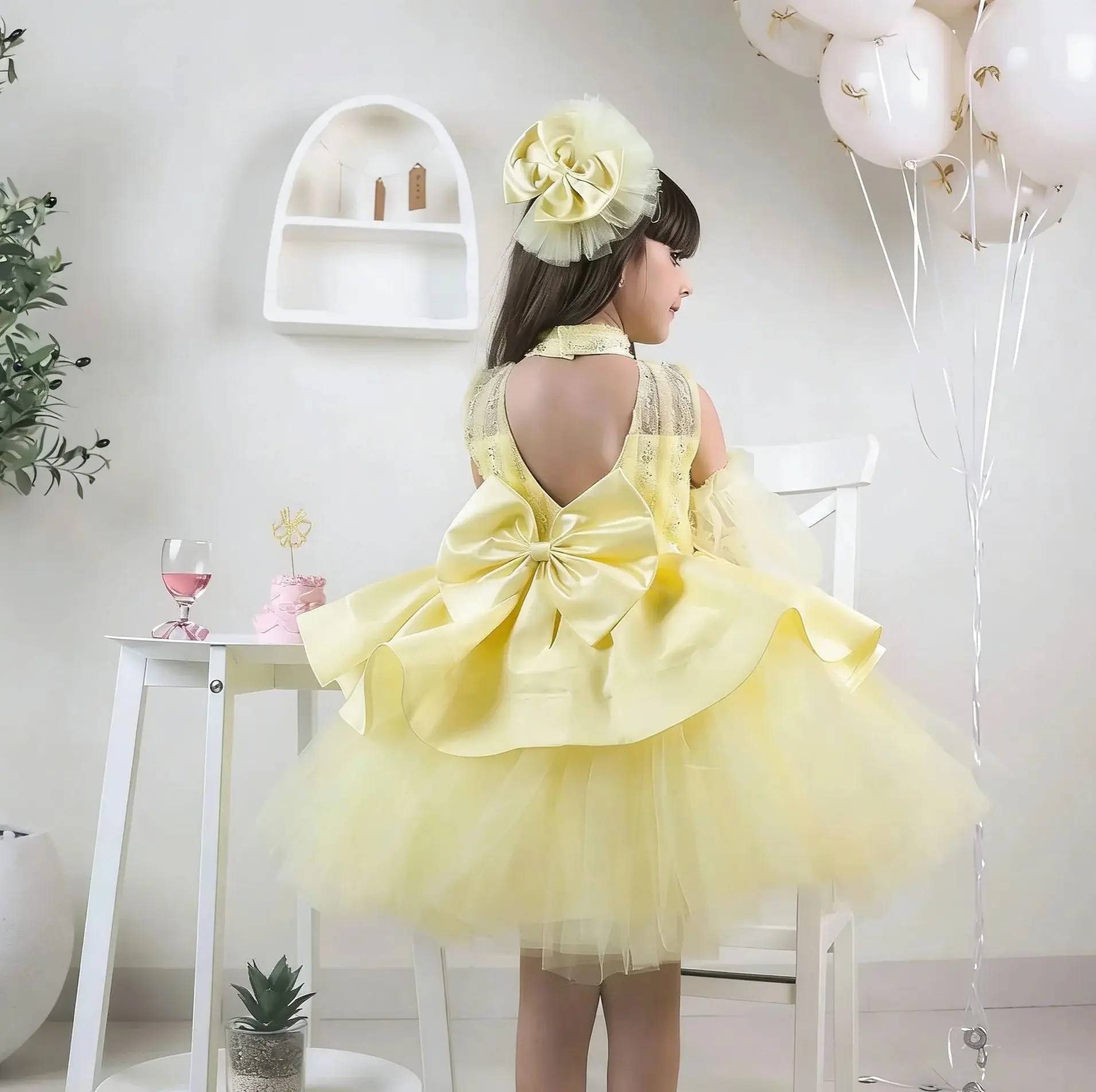 فساتين فتاة الزهور الصفراء لحفلات الزفاف مطرزة قبالة الكتف تول منتفخ الأميرة المقدسة الأولى بالتواصل الكرة ثوب مخصص