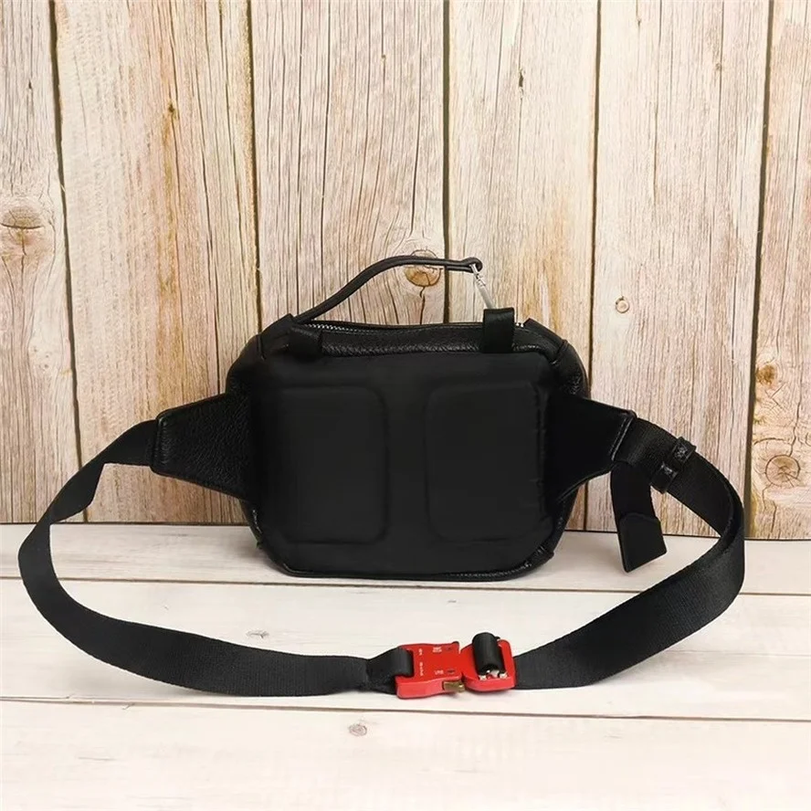 

Red Buckle 1017 ALYX 9SM Bags Men Women 1:1 High-Quality Leather Zipper Alyx Bag Back Thickening Black Backpacks