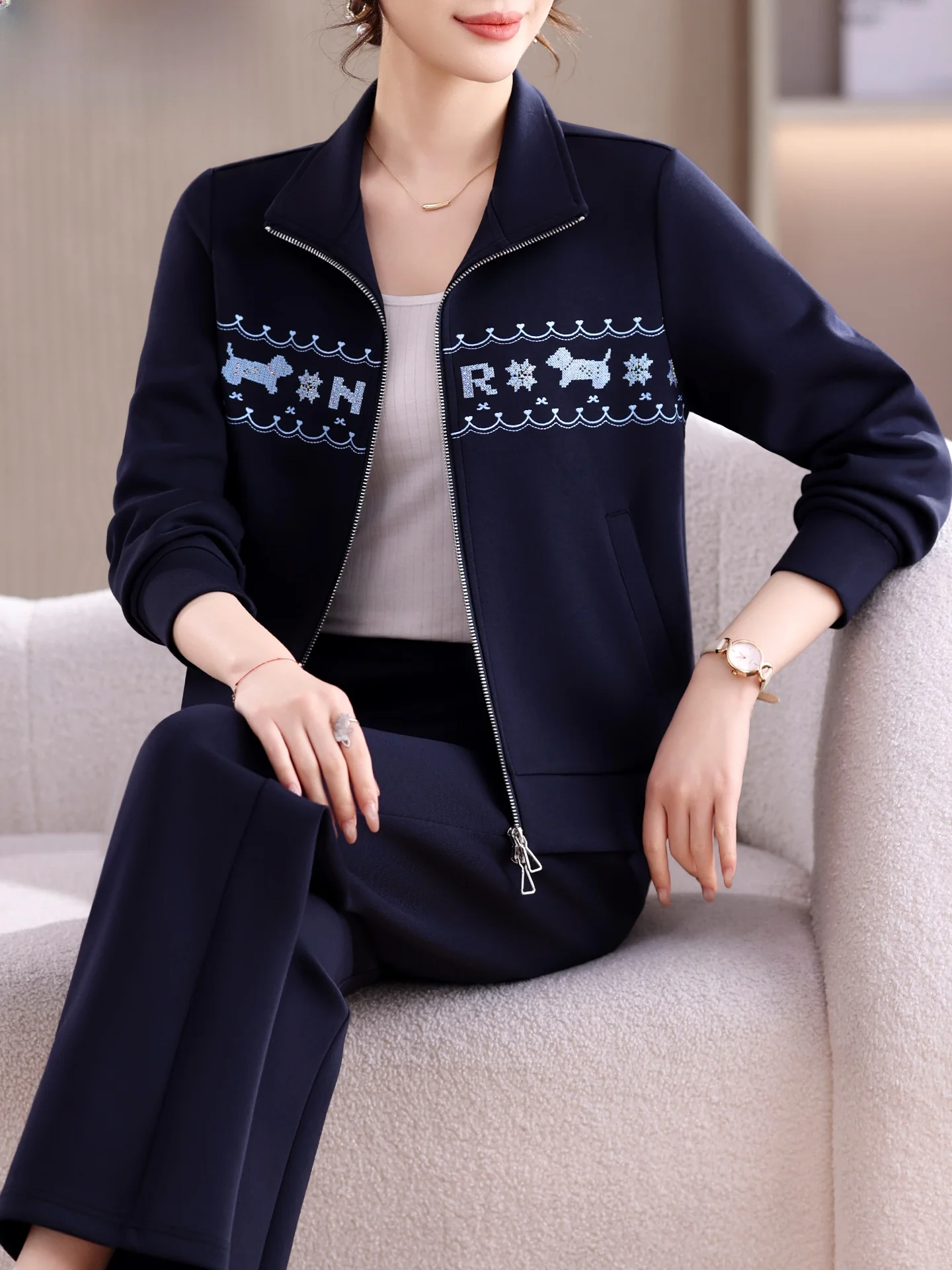 

Chic Spring Outfit Sportswear Set for Mothers over 50 Middle-Aged And ly Women's Faionable Coat Long Pants Stand Fit
