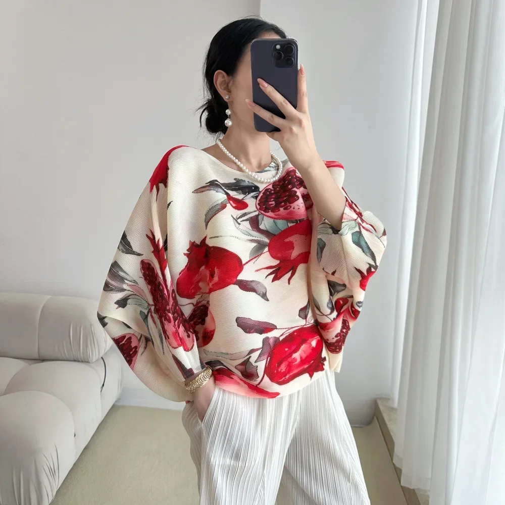 Pleats Pleated T-shirt 2024 Fall Casual New Pleats Print Bat Sleeve Long Sleeve High Street T-shirt Tops Round Neck Loose Female