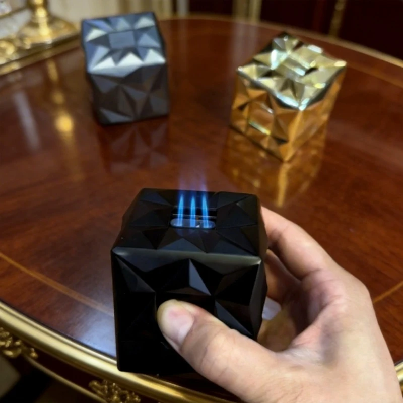 Encendedor de Cigarros Metálico Creativo de Escritorio, Resistente al Viento, con 3 Llamas, Incluye Aguja de Perforación y Punzón para Cigarros, Accesorios para Fumar