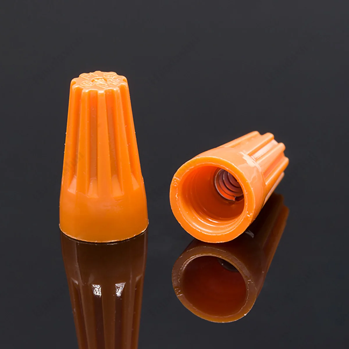 Spring Screw Type Terminal Cap / Wire Connector Rotary Quick Connector