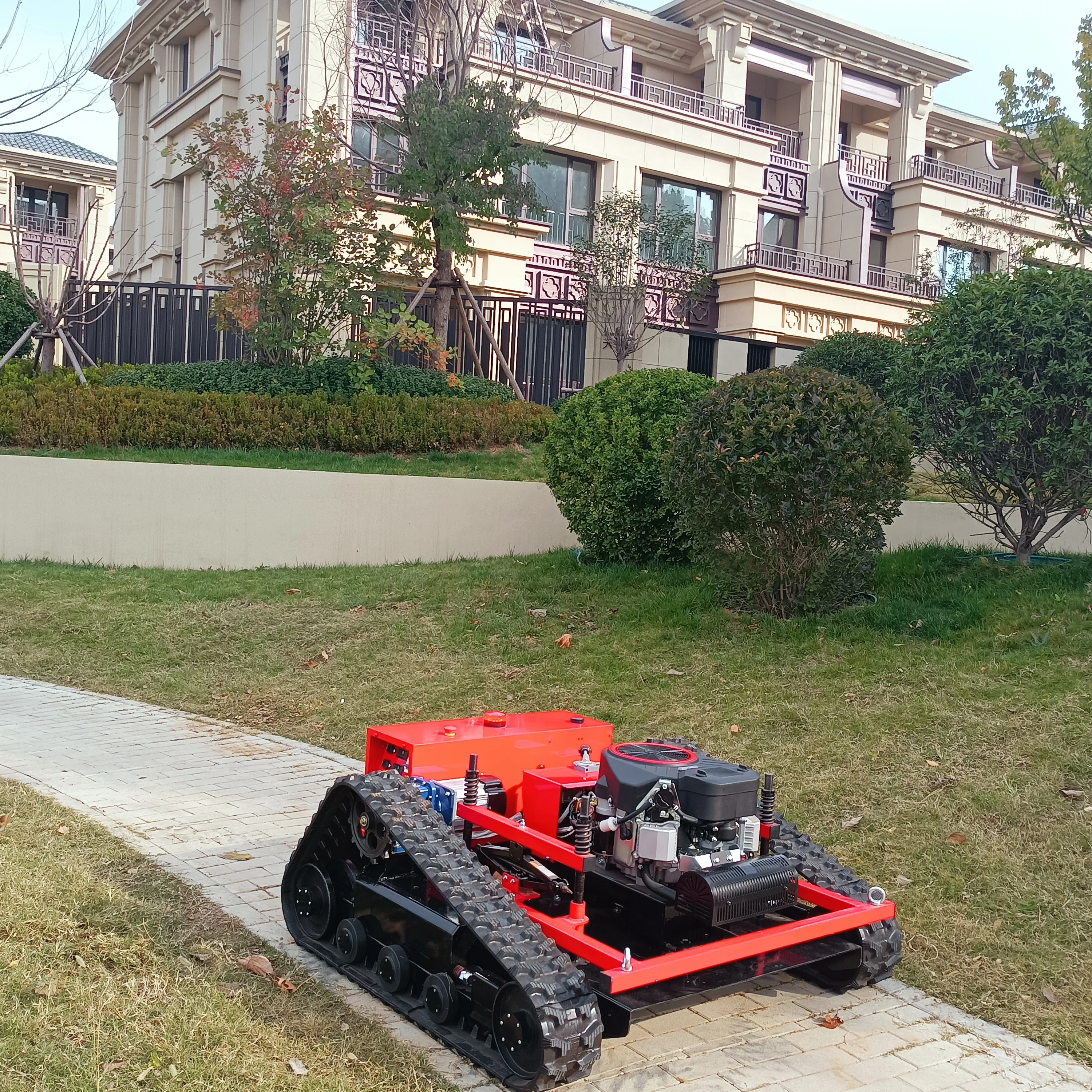 NEW 2025  Automatic  GPS  New Cutting width 850 mm robot lawn mower