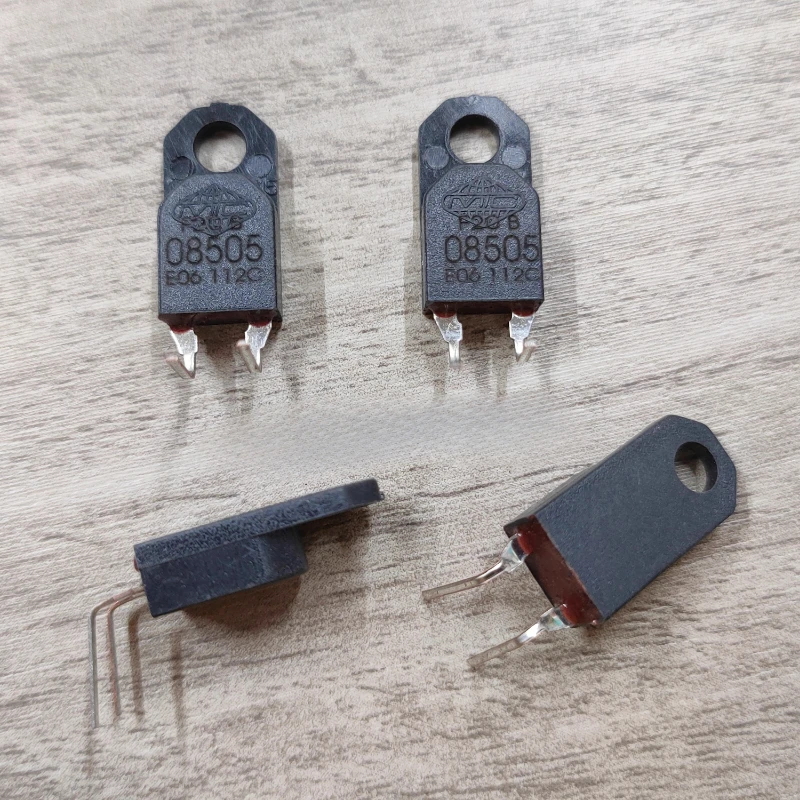 

1 шт. F20B08505 F20B085053600060 85 ° C SPST-NO Контенточный термостатический переключатель ТЕРМОСТАТ 85DEG C SPST-NO 2SIP