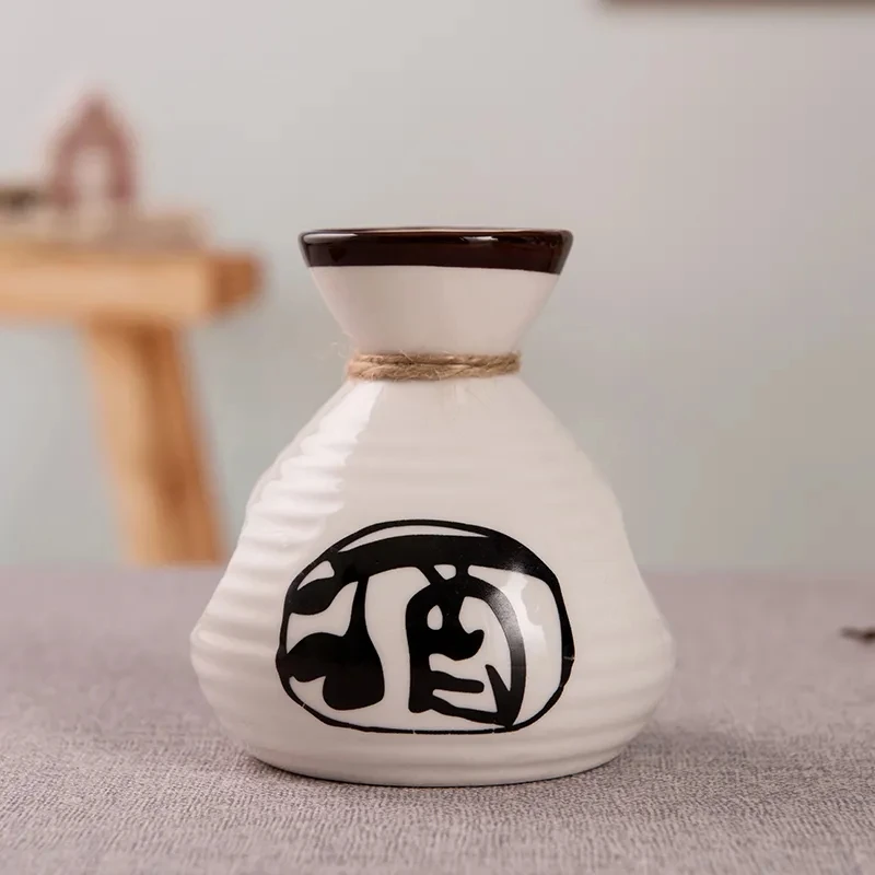 Japanese Sake Set Creative Ceramic Wine Set Home Insulation Wine Glass Ceramics One Pot Two Glasses Sake White Wine Pot
