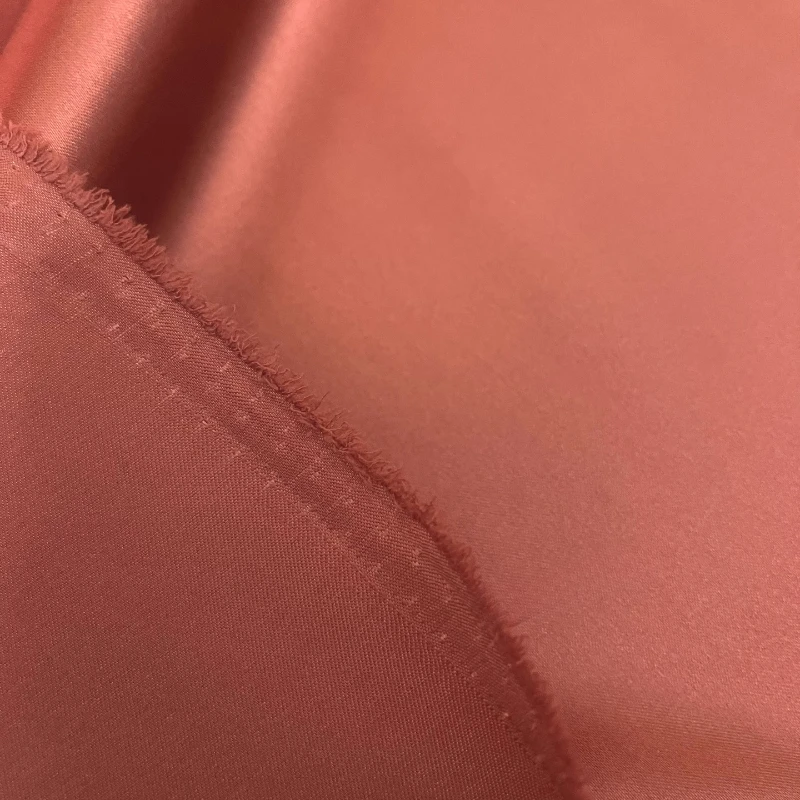 ผ้าซาตินคาราเมลเนื้อนุ่มเงางาม สำหรับชุดนอนผู้หญิง ชุดราตรี งานฝีมือเย็บปักถักร้อย ตกแต่งบ้าน และงานประดิษฐ์ต่างๆ