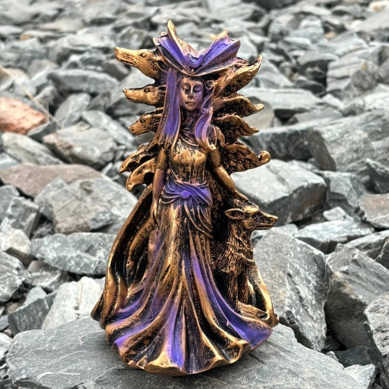 15cm Hecate Greek Goddess of Magic with Hounds Resin Statue Action Figure Halloween Home Desktop Decor Ornament adult Gift