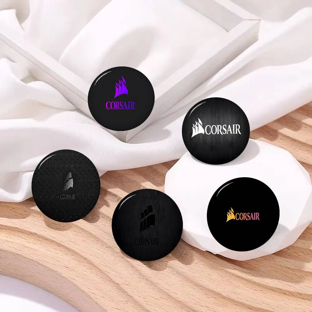 C-Corsair Gaming-Aggressive Creative Pins Funny Faces Round Snap-in Brooch Badge Backpack Hat Accessories Jewelry Gifts