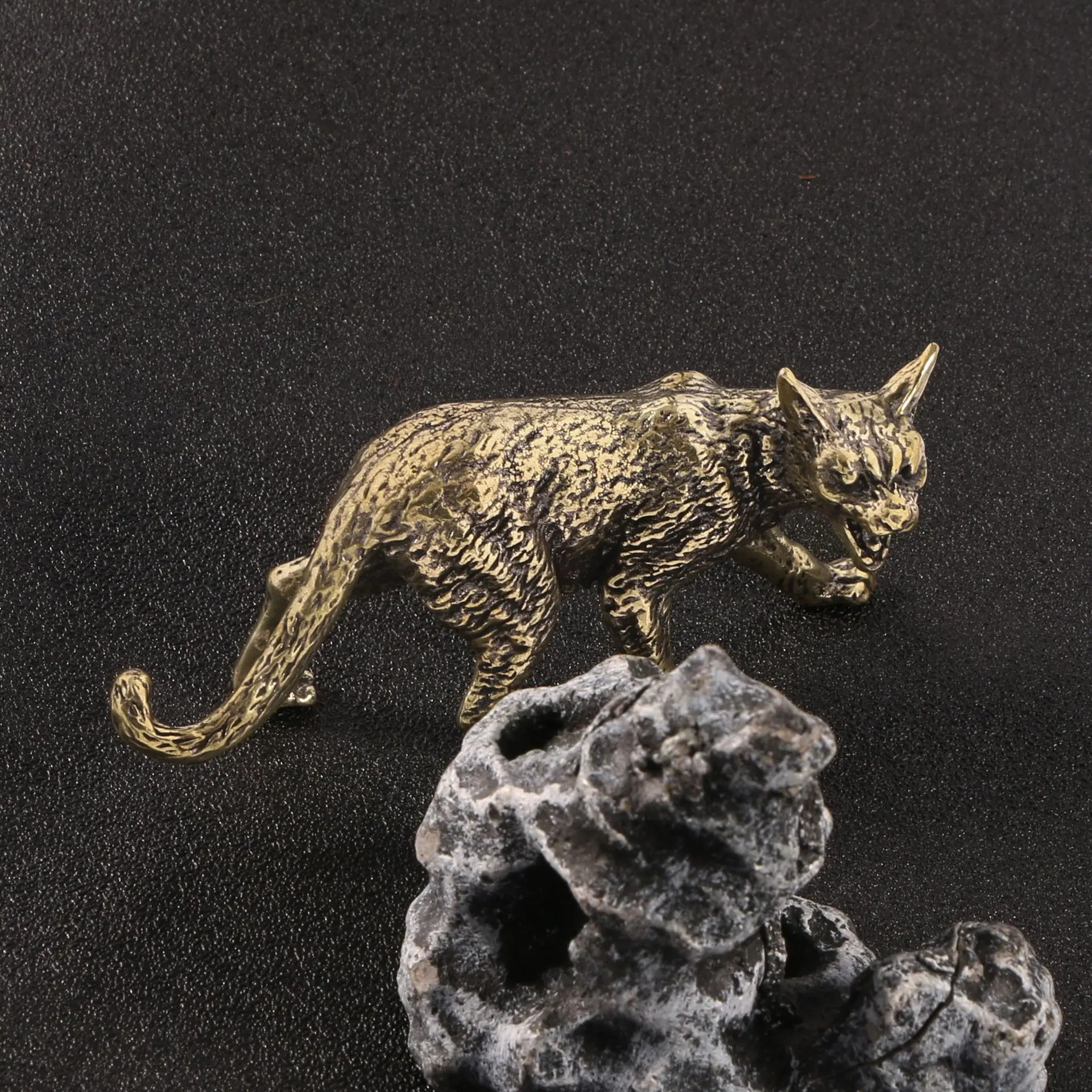 Brass Margay Figurines Leopardus Wiedii Endangered Animal Copper Ornaments Antique Shop Decoration Crafts