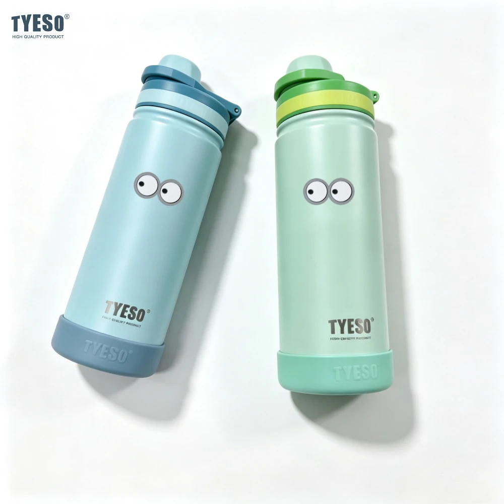 Tyeso 600ml Portable Water Cup with Non-slip Silicone Cover Leakproof Lightweight for Cold Drink Bottle With Cute Eye Sticker