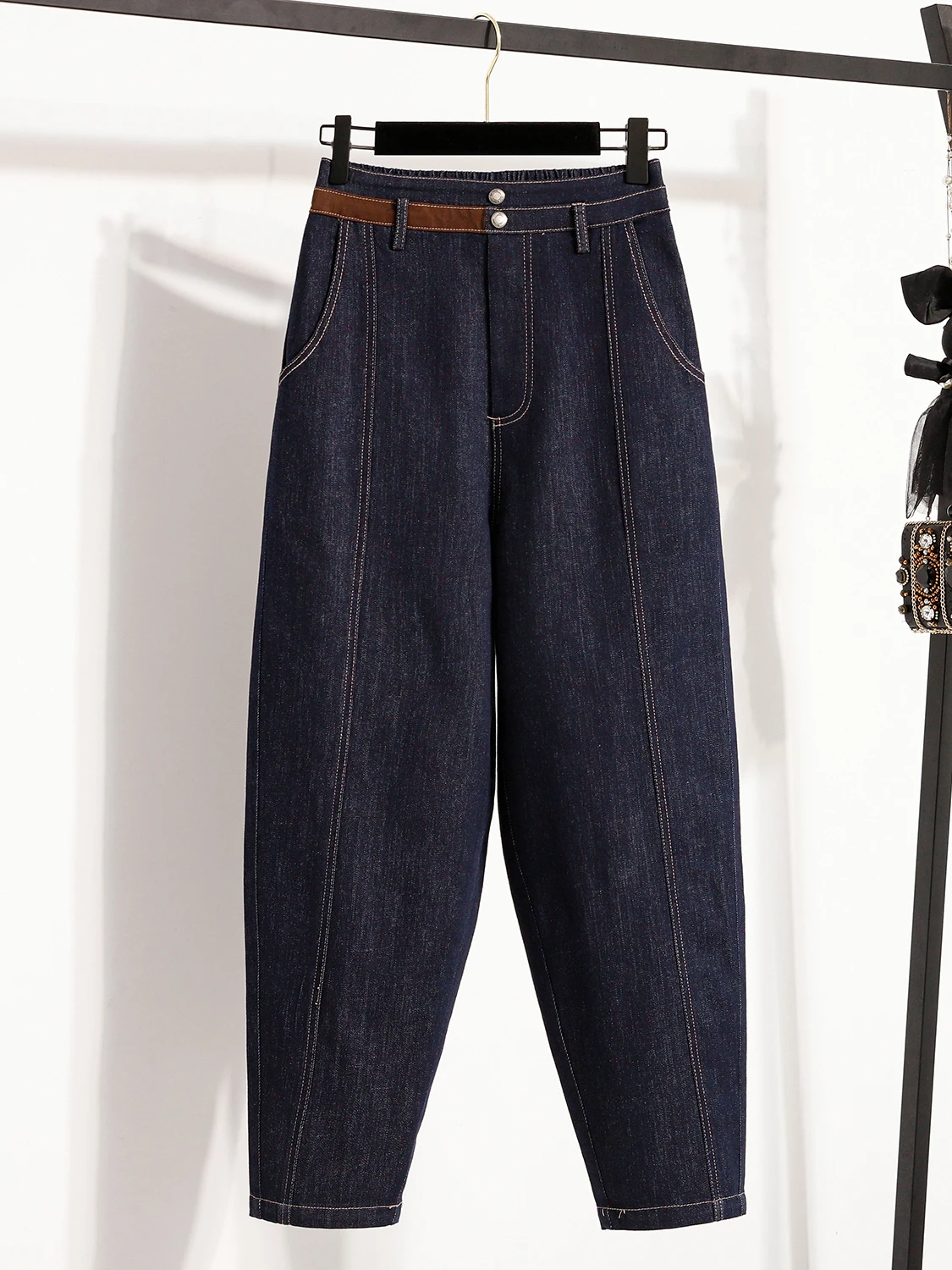 

Женские повседневные свободные джинсовые брюки-бананы, осень-зима, большие размеры, укороченные брюки с высокой талией, утягивающие джинсы со скрытым животом