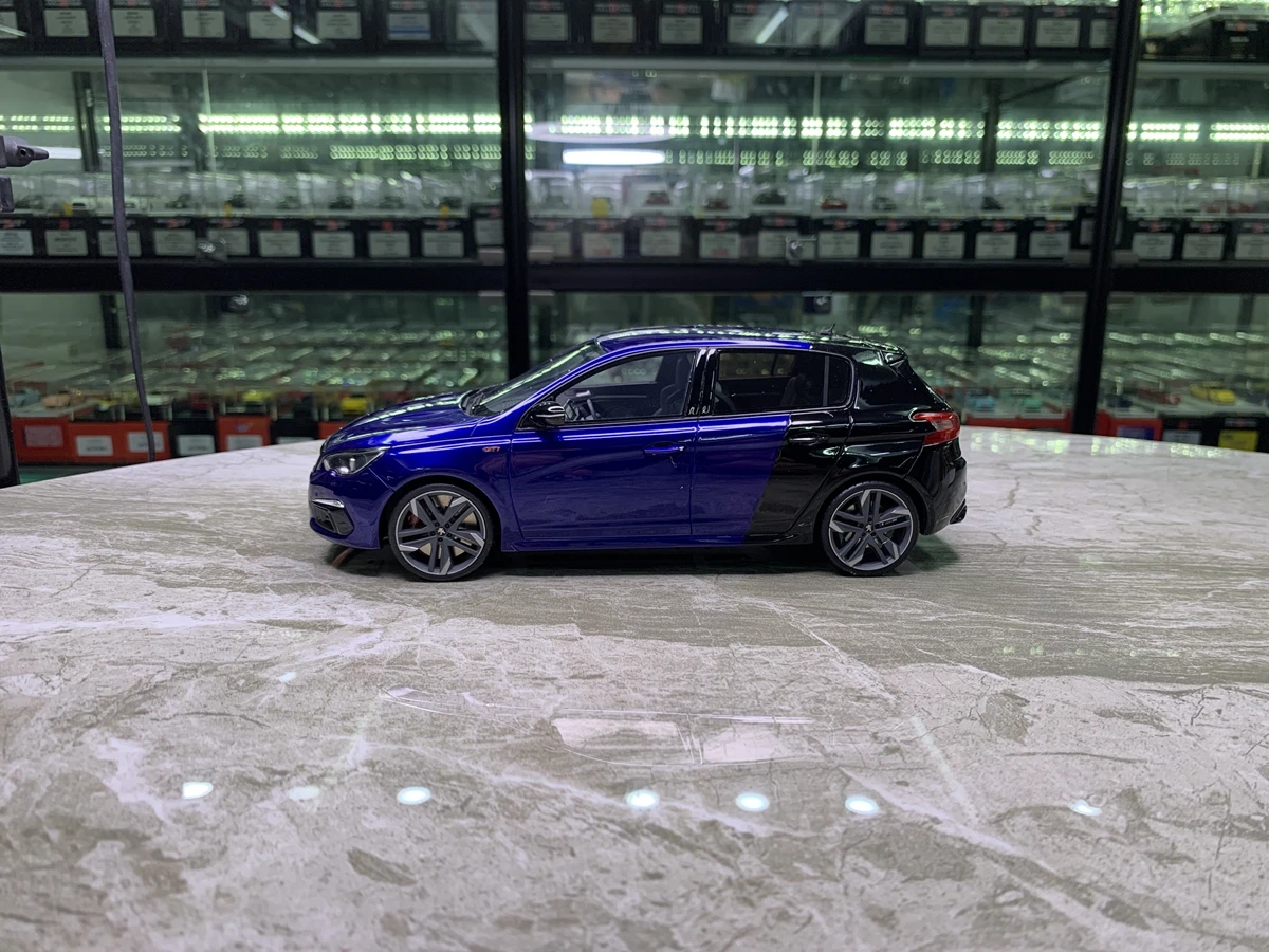 โมเดลรถจำลอง OTTO 1:18 308 GTI สีน้ำเงิน ปี 2018 รุ่นลิมิเต็ดอิดิชั่น ทำจากเรซิ่นและโลหะ ของเล่นสะสม ของขวัญ
