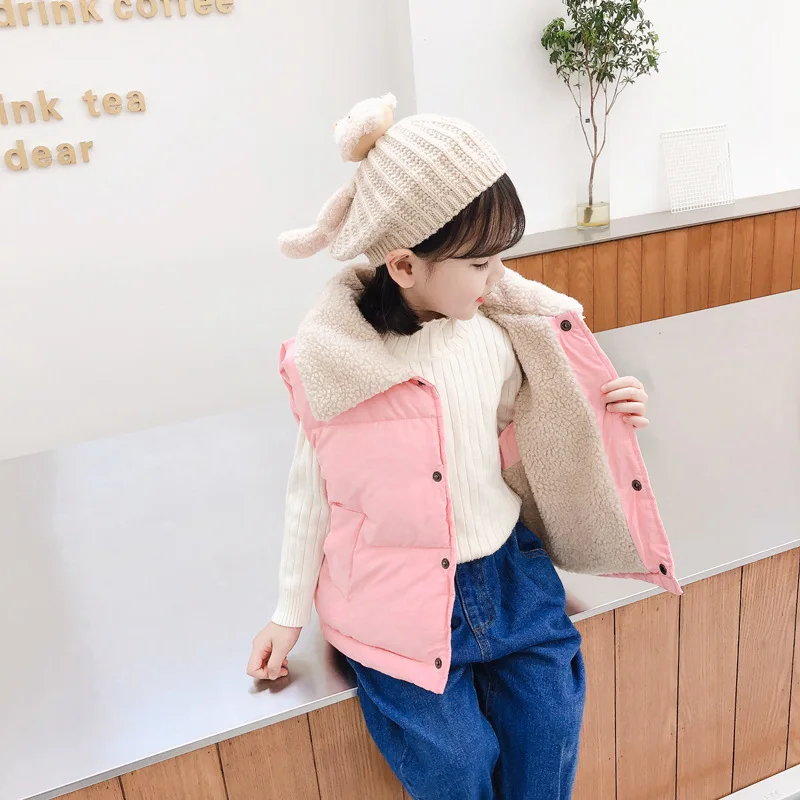 سترة شتوية للأطفال الصغار بدون أكمام سترة للأولاد والبنات ملابس خارجية سميكة ودافئة بالإضافة إلى معطف أطفال مبطن بالمخمل بدون أكمام
